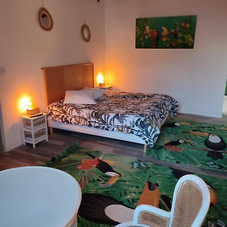 Le Mas Rocamour Bed & Breakfast Рокмор Екстериор снимка